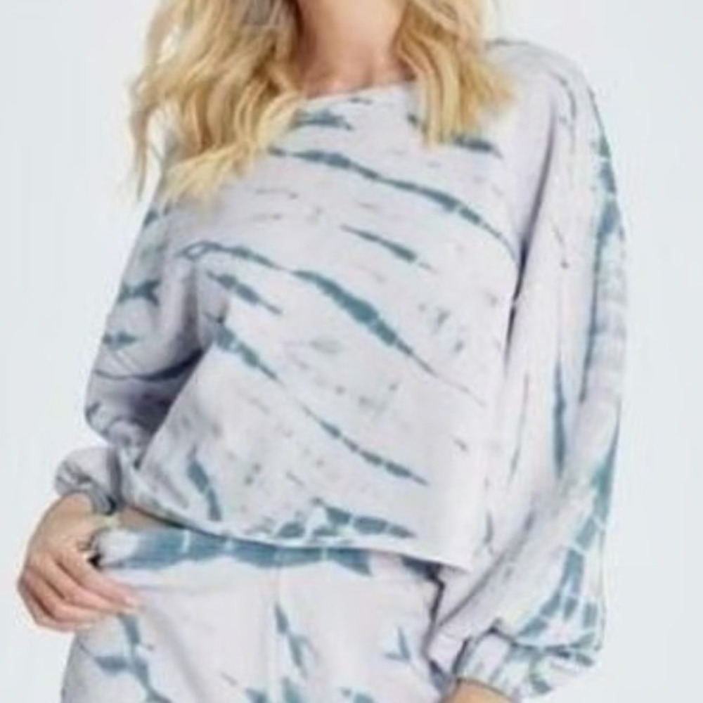 WILDFOX Olivia Tie Dye Sweatshirt Pullover Relaxed Fit Lavender‎ Blue XL